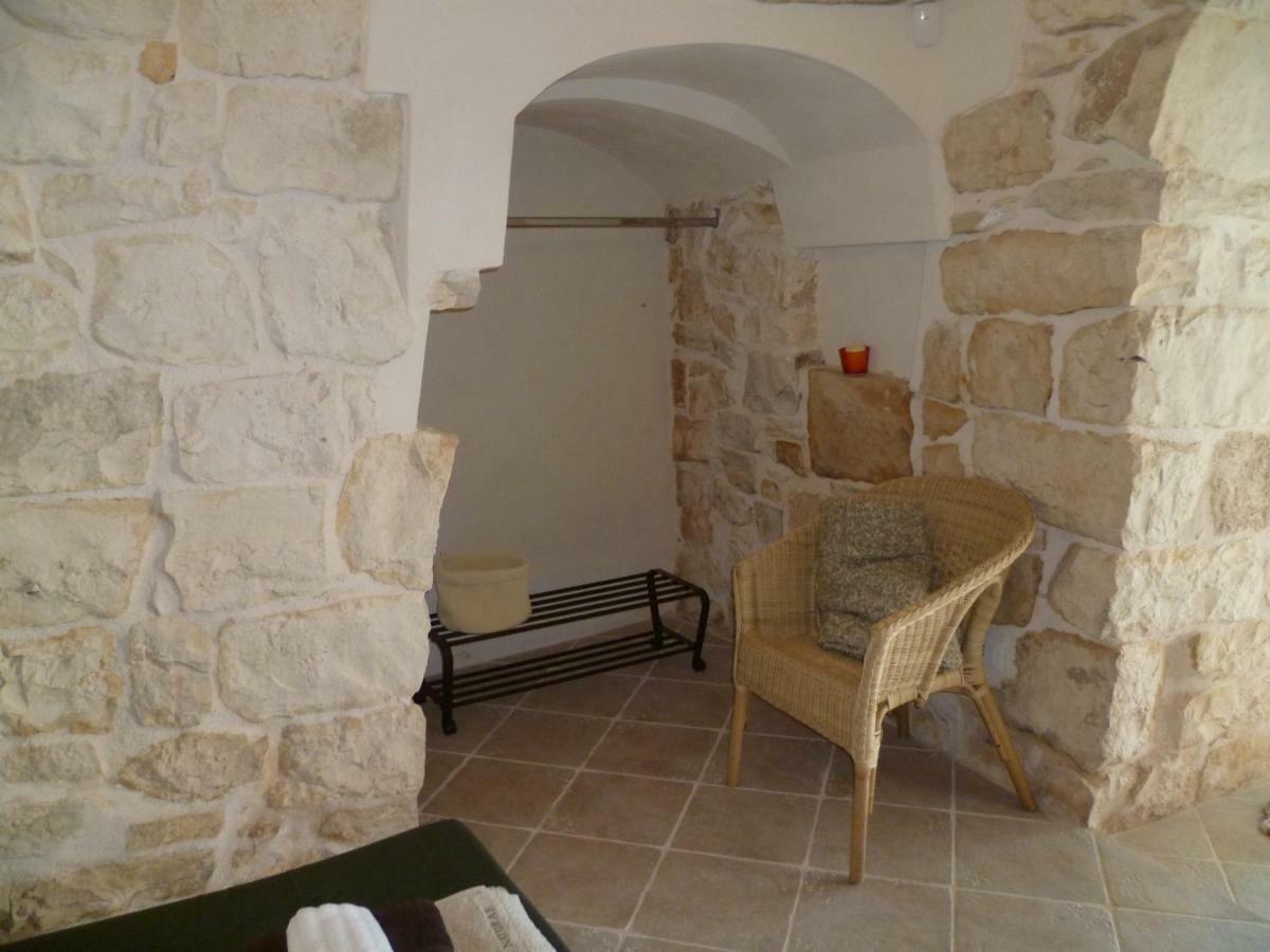 לינה וארוחת בוקר צ'לייה מספיקה Il Giardino Di Viola מראה חיצוני תמונה